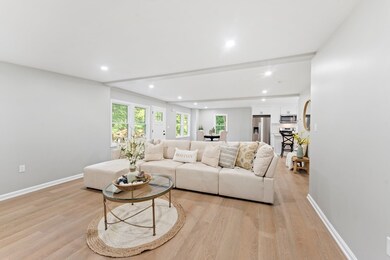 166 Douglas St, Uxbridge, MA 01569 - photo 6