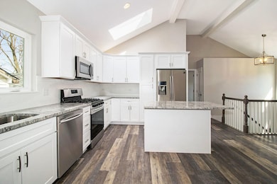 812 N Sleight St unit 14, Naperville, IL 60563 - photo 3