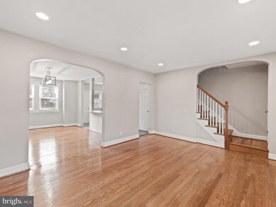 1014 Lyndhurst St, Baltimore, MD 21229 - photo 5