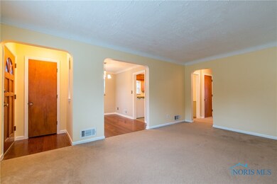 2303 Berdan Ave, Toledo, OH 43613 - photo 6