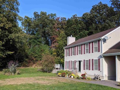 187 Robinson Rd, Hudson, NH 03051 - photo 2