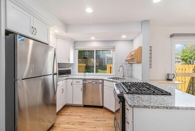 3501 Burbank Dr unit 104, Ann Arbor, MI 48105 - photo 5