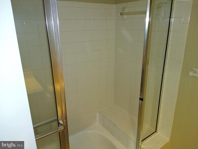 3323 Sir Thomas Dr unit 23, Silver Spring, MD 20904 - photo 4