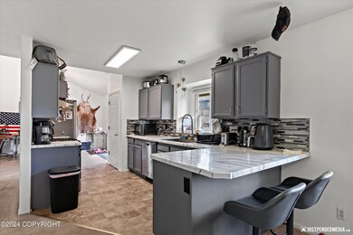 2911 Carriage Dr, Anchorage, AK 99507 - photo 7