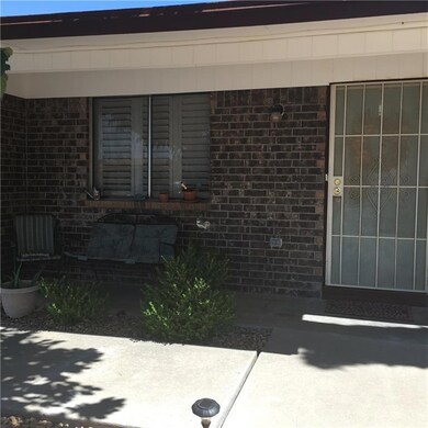 539 Riverview Cir, El Paso, TX 79915 - photo 3