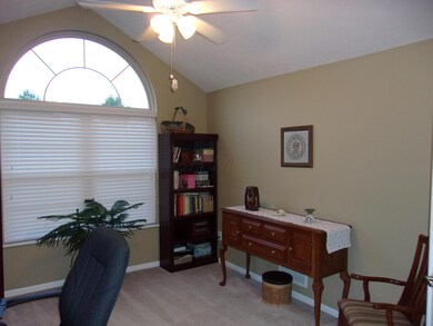 7276 Falls View Den