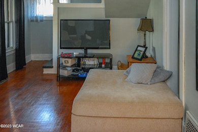311 Everly, BG-12
