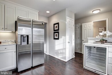 6006 Sweet Dale Ct, Springfield, VA 22152 - photo 6