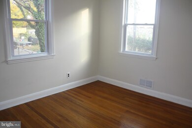 4707 Crosswood Ave, Baltimore, MD 21214 - photo 6