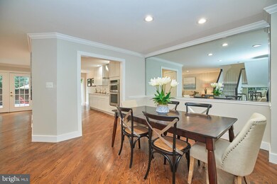 6313 Chaucer View Cir, Alexandria, VA 22304 - photo 7