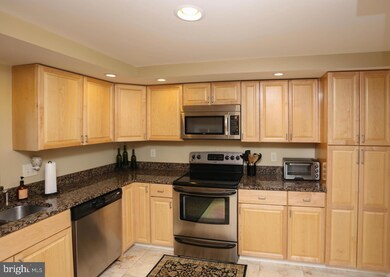 553 Bay Dale Ct unit 31, Arnold, MD 21012 - photo 2