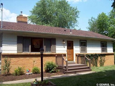 Facade/Exterior Front. Rebuilt, oversize front por