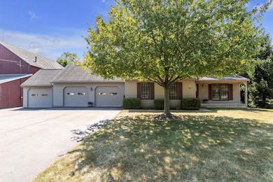 5105 Pratt Rd, Ann Arbor, MI 48103 - photo 3