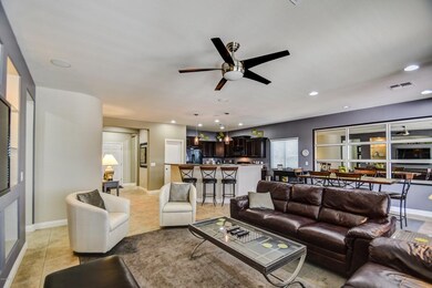 family room 4