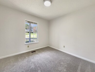 1421 Bradshaw Dr, Columbia, TN 38401 - photo 6