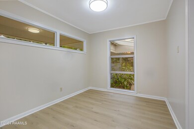 221 Meadow Lane-7