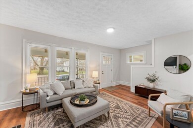 129 S Hague Ave, Columbus, OH 43204 - photo 4