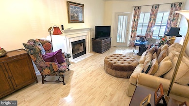 4417 Fair Stone Dr unit 104, Fairfax, VA 22033 - photo 5