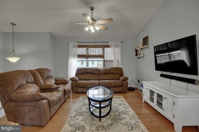 185 Asbury Ct, Mount Wolf, PA 17347 - photo 5