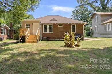 626 S Green St, Statesville, NC 28677 - photo 4