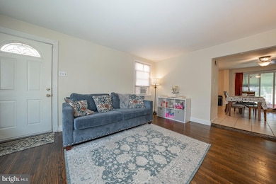 1241 Wilson Dr, Havertown, PA 19083 - photo 5