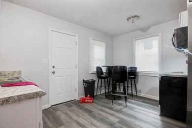 09-kitchen 1