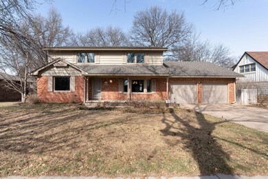 8310 E. Brookhollow Ln.