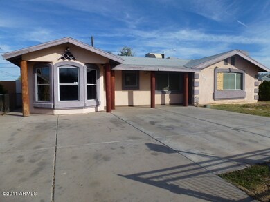 023-294832 front