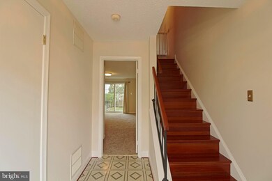 13983 Gunners Place, Centreville, VA 20121 - photo 5