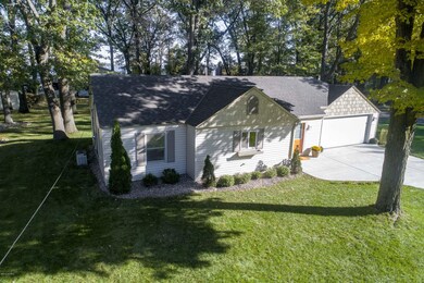 1930 Ottawa Beach Rd, Holland, MI 49424-