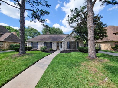 15862 Signal Creek Dr, Houston, TX 77095 - photo 2