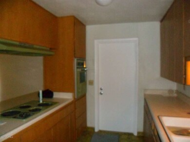 KITCHEN VIEW #2