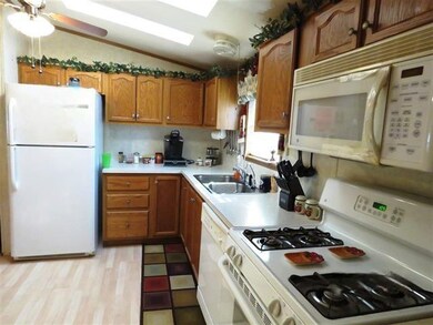 10 Bishop Ln, Epsom, NH 03234 - photo 4