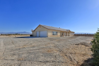 2790 Camellia St, Pahrump, NV 89048 - photo 4