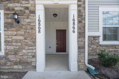 16866 Porters Inn Dr unit 44, Dumfries, VA 22026 - photo 3