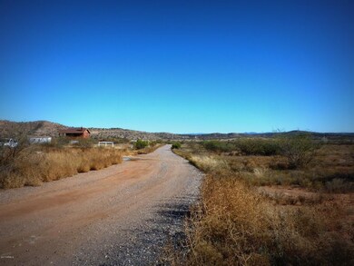 6815 E Camino Baez unit B1, Cornville, AZ 86325 - photo 4