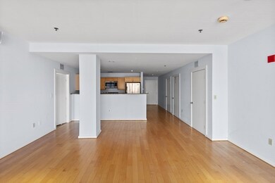 The Strada 234 unit 904, Boston, MA 02114 - photo 2