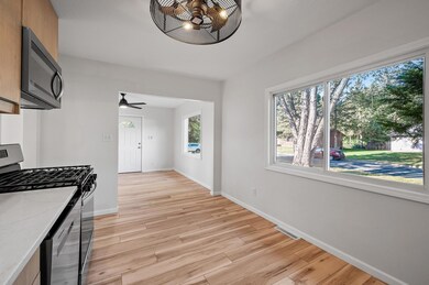 14927 Foxhill Ave N, Hugo, MN 55038 - photo 5