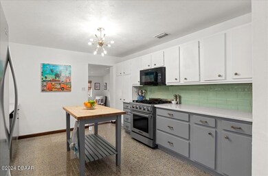 50-624 S Pine St-50