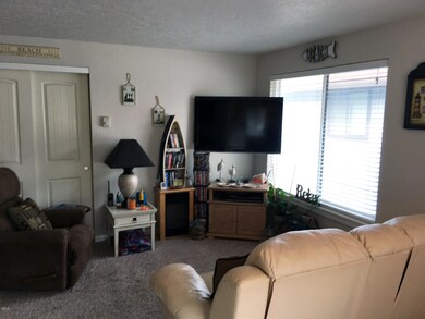 LIvingRm2
