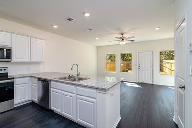 803 S 6th St unit 1, Bonham, TX 75418 - photo 7