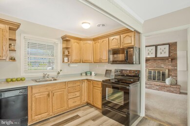 12408 Sandal Ln, Bowie, MD 20715 - photo 6