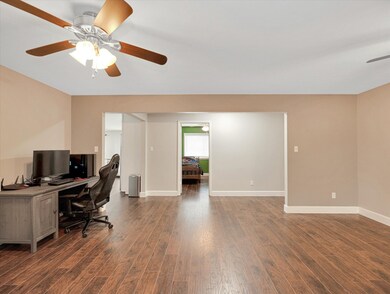 32033 Birdie Dr Dr, Waller, TX 77484 - photo 7