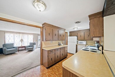 69 Welland Rd, Weymouth, MA 02188 - photo 6