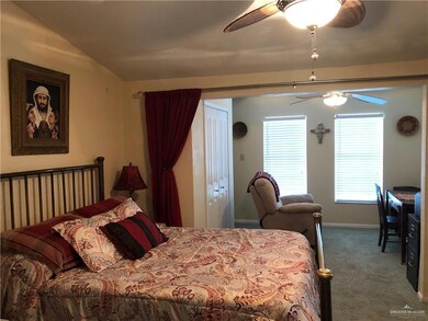 404 Northcutt Dr, Alamo, TX 78516 - photo 5