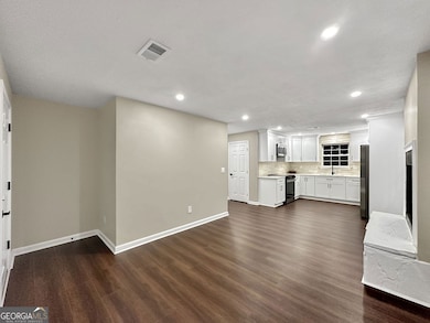 730 Carrie Cove Ln, Clarkesville, GA 30523 - photo 4