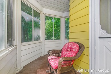 533 Elmdale St NE, Grand Rapids, MI 49525 - photo 3