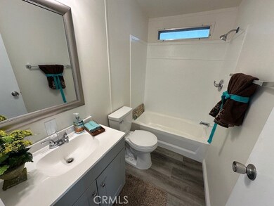 880 N Lake St unit 82, Hemet, CA 92544 - photo 5