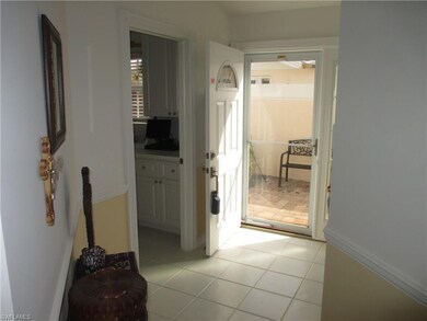 Entryway.  Glass 