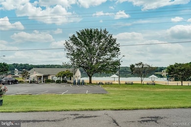 385 N Lakeshore Dr, Louisa, VA 23093 - photo 7